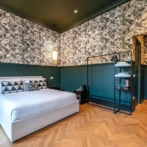 https://portacle-suites.italymilanhotels.net